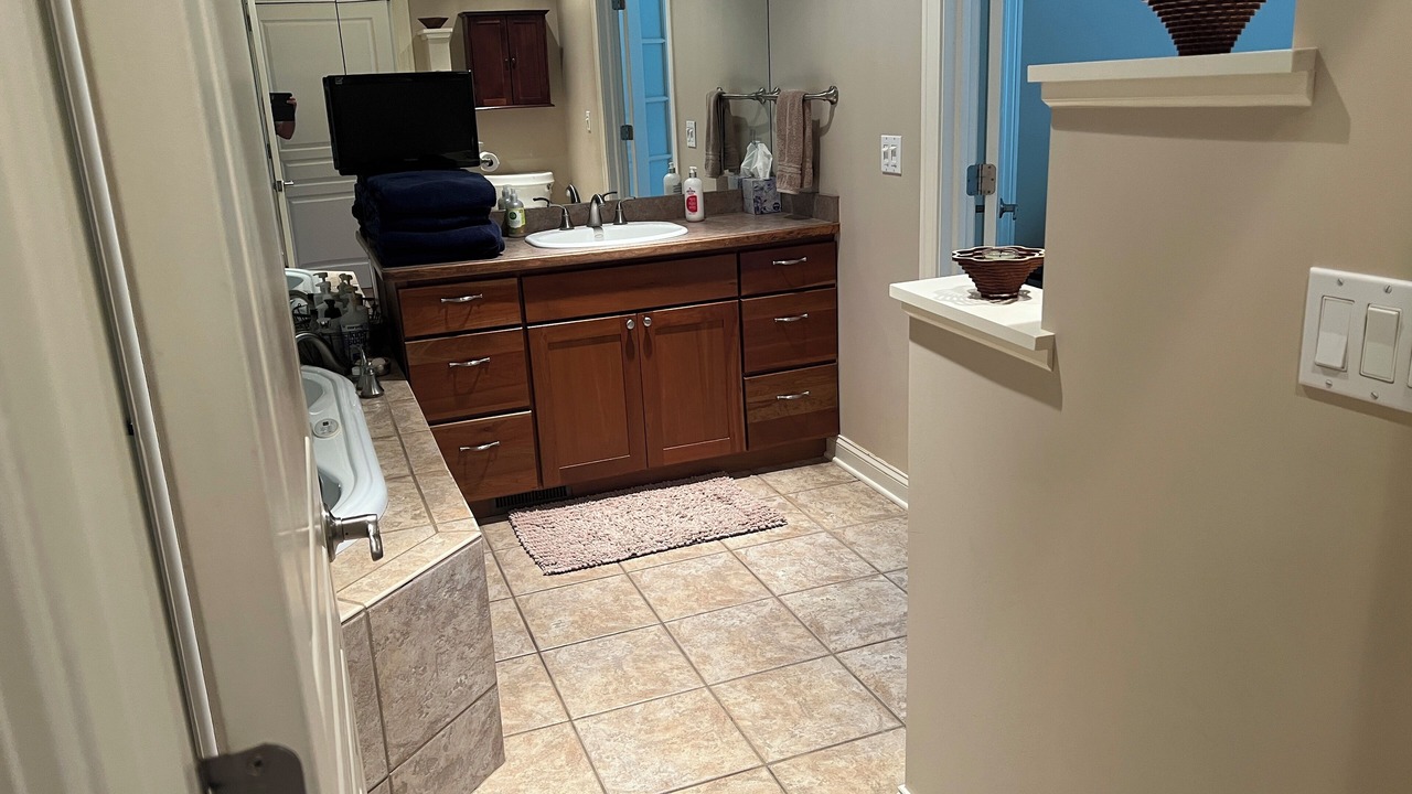 Photo of Bathroom in Drayton Plains