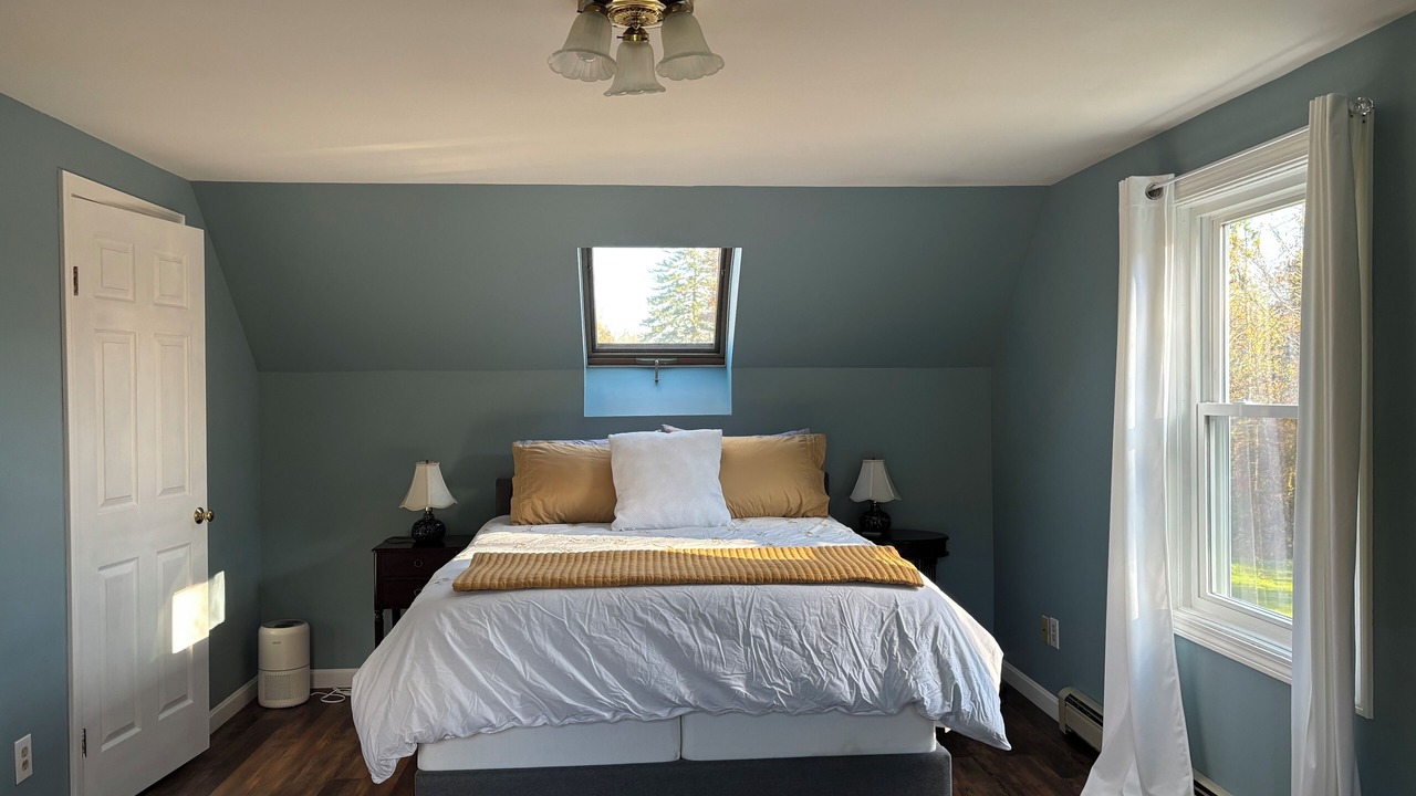 Photo of Bedroom in Mid-Coast and Islands