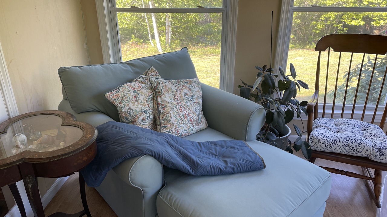 Photo of Livingroom in Mid-Coast and Islands