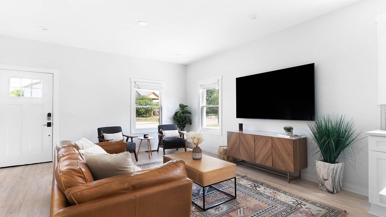 Photo of Livingroom in North Nashville