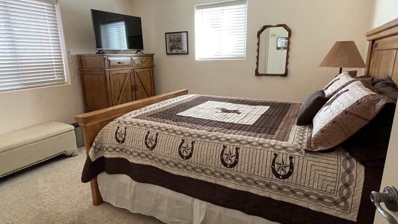 Photo of Bedroom in Apple Valley