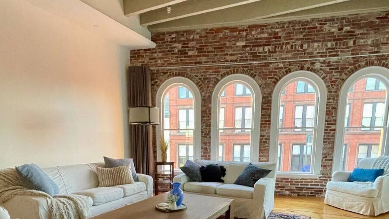 Photo of Livingroom in Downtown Portland