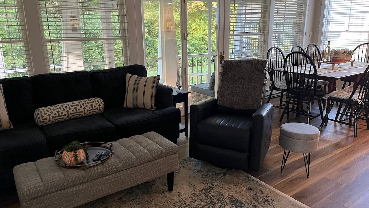 Photo of Livingroom in Glen Cove