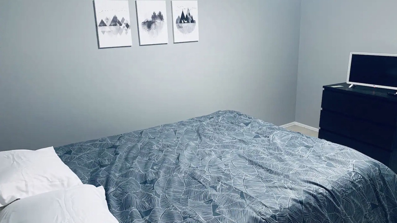 Photo of Bedroom in Southfield
