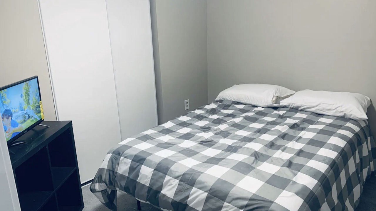 Photo of Bedroom in Southfield