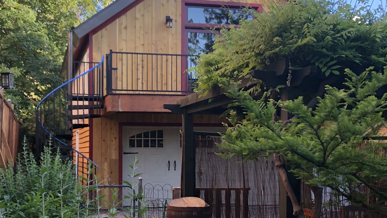 Photo of Outdoor in East Central