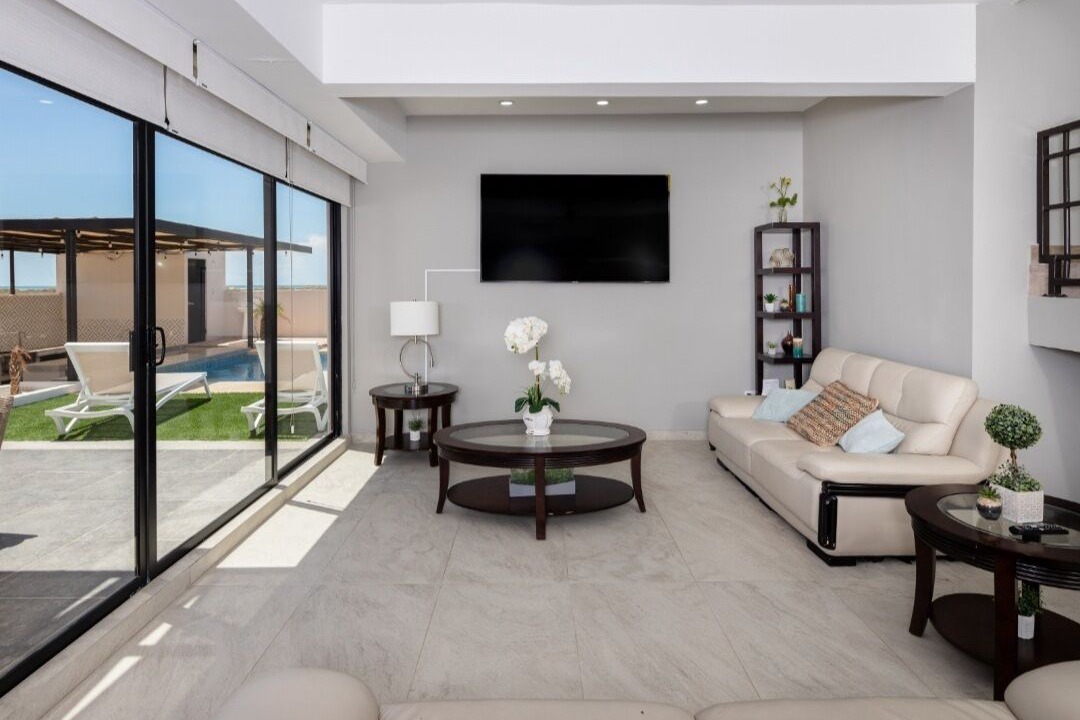 Photo of Livingroom in Laguna Shores