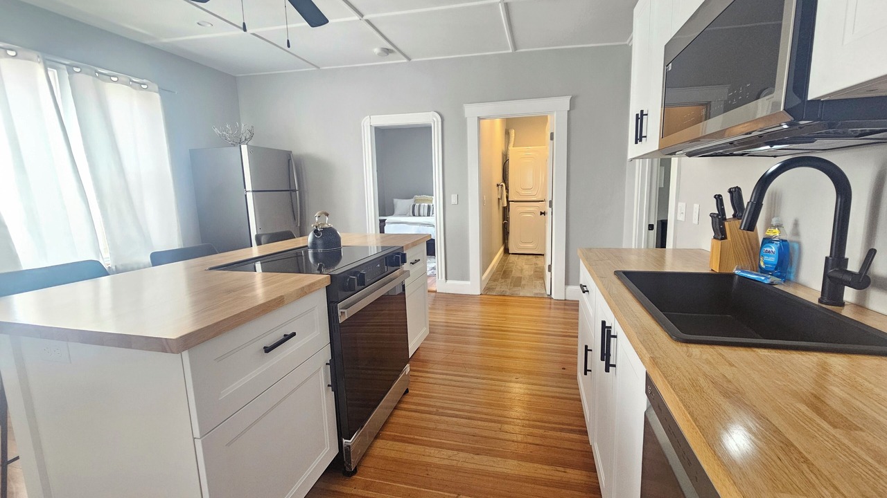 Photo of Kitchen in Yachting Village