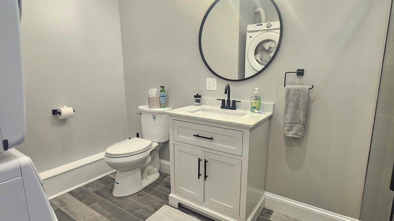 Photo of Bathroom in Yachting Village