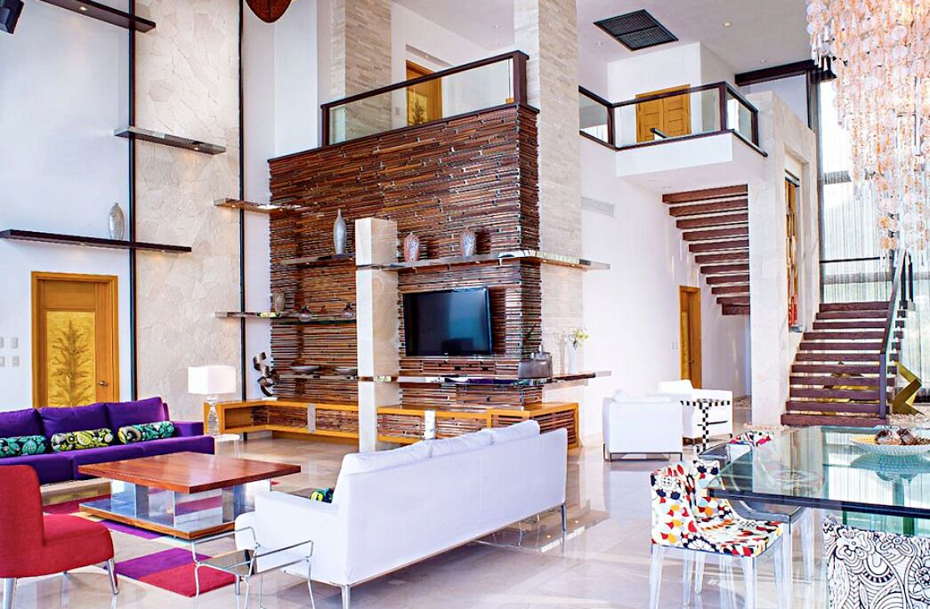 Photo of Livingroom in South Shore Hotel Area
