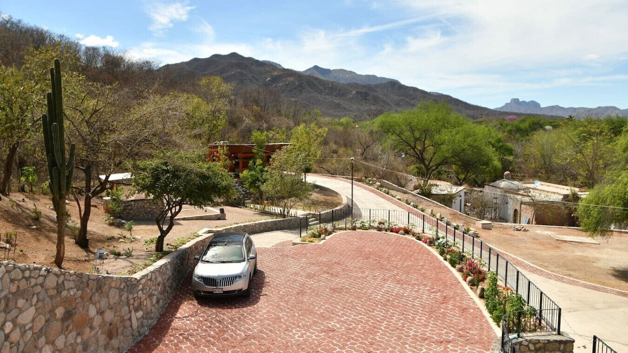 Photo of Outdoor in Alamos