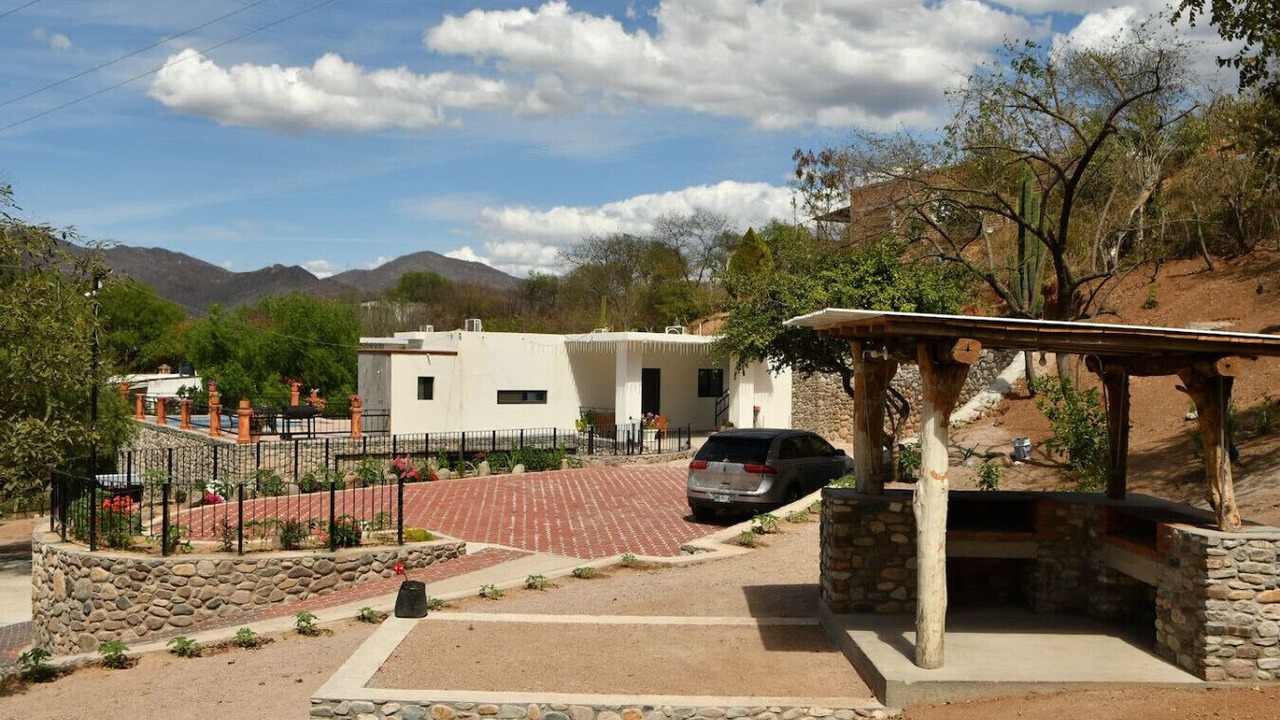 Photo of Others in Alamos