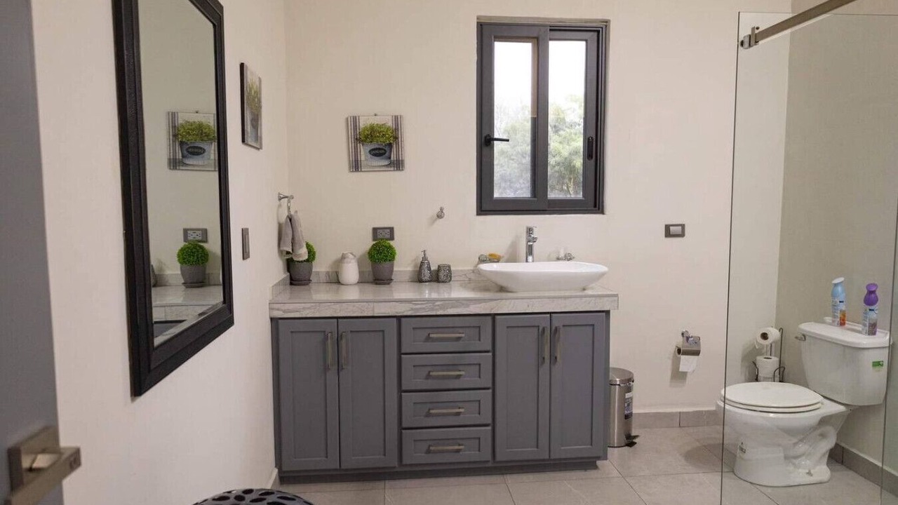 Photo of Bathroom in Alamos