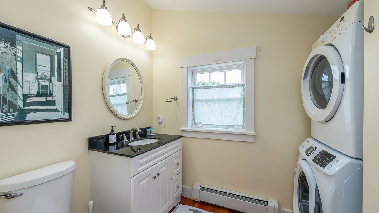 Photo of Bathroom in Mid-Coast and Islands