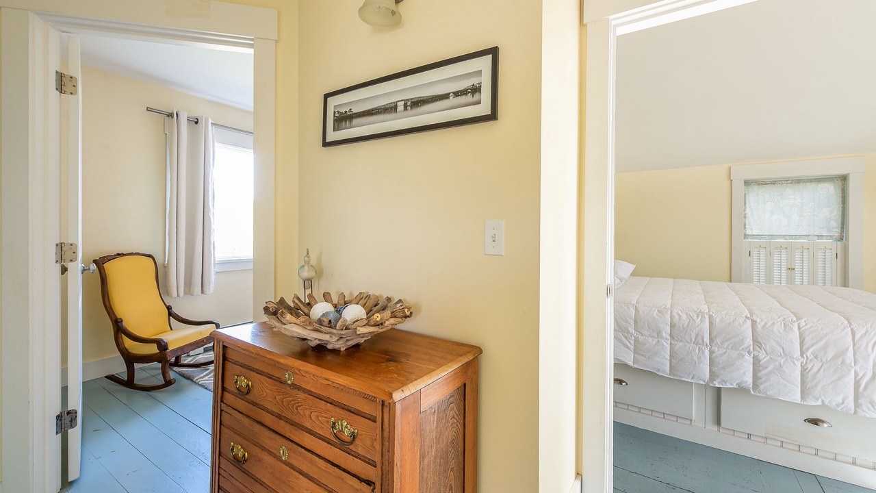 Photo of Bedroom in Mid-Coast and Islands