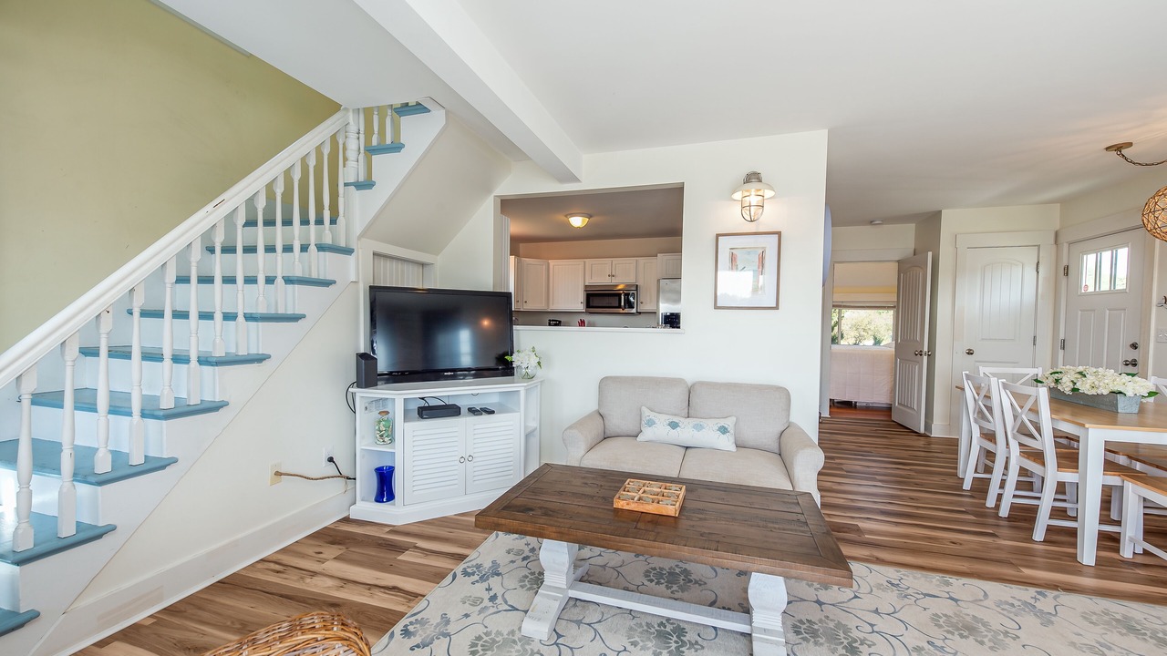 Photo of Livingroom in Mid-Coast and Islands