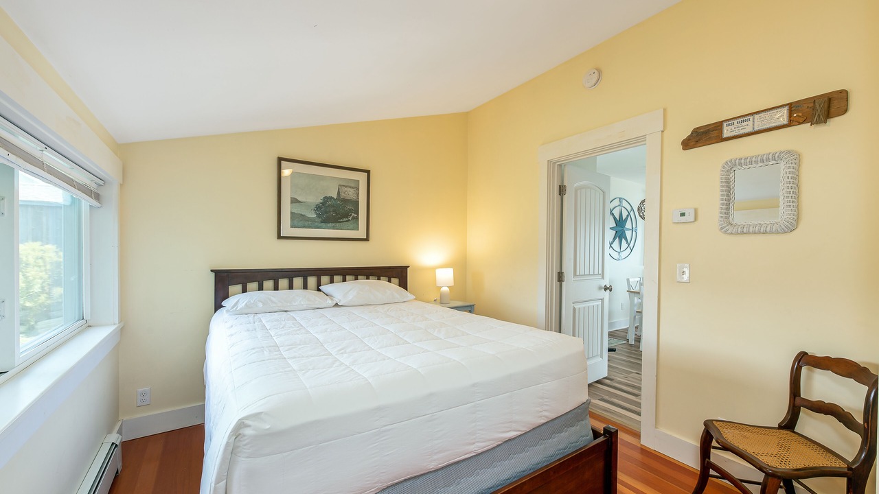 Photo of Bedroom in Mid-Coast and Islands
