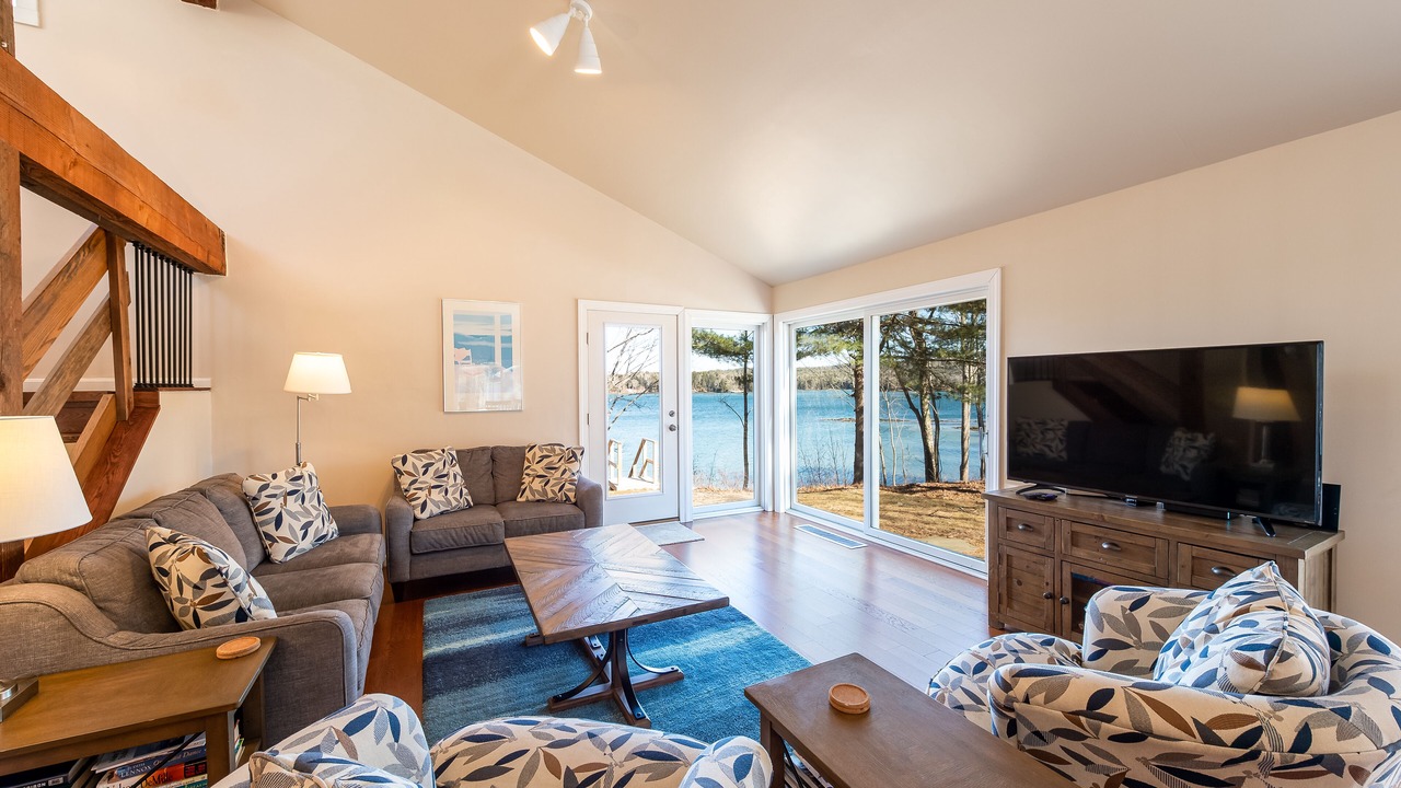 Photo of Livingroom in Harpswell