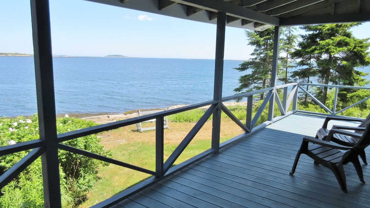 Photo of Patio Balcony in Mid-Coast and Islands