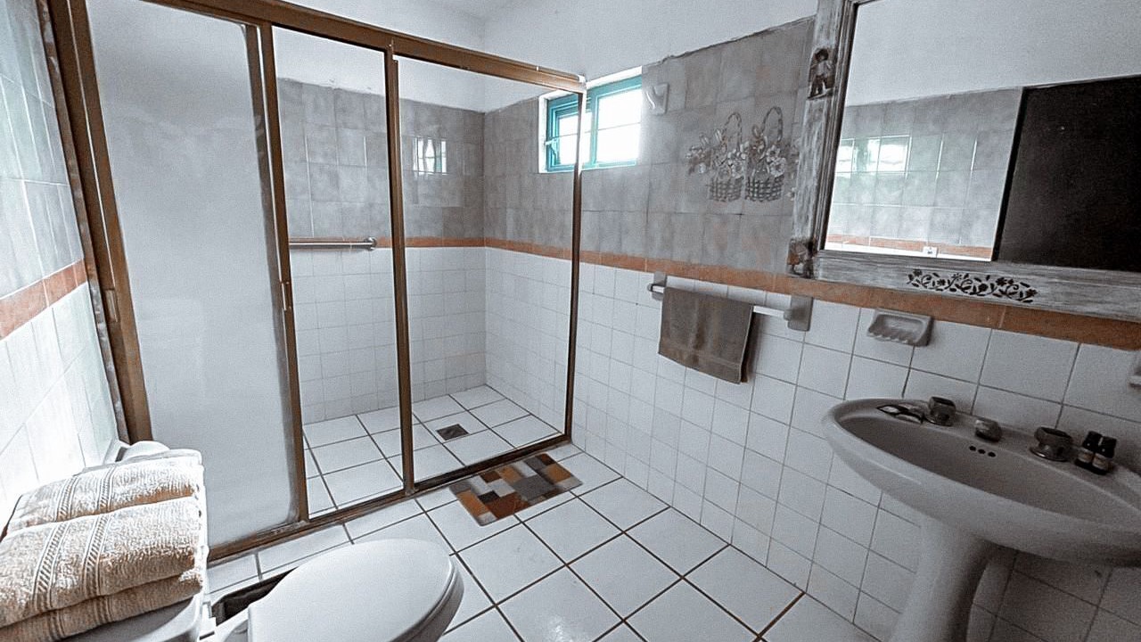 Photo of Bathroom in Tlajomulco de Zuniga