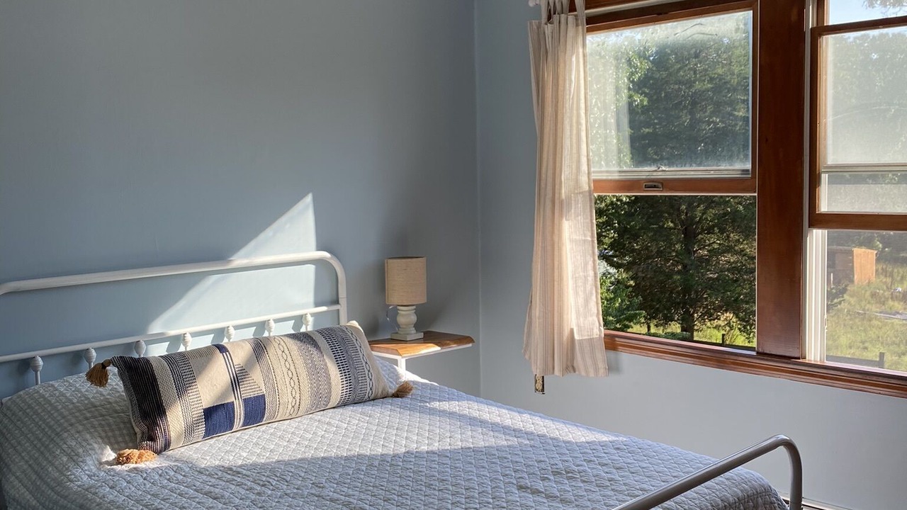 Photo of Bedroom in Saunderstown