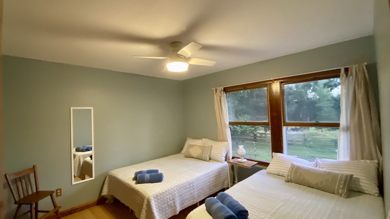 Photo of Bedroom in Saunderstown