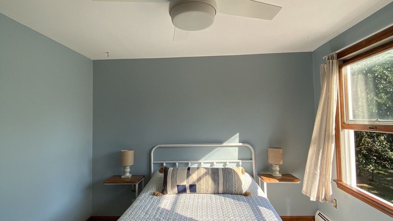 Photo of Bedroom in Saunderstown