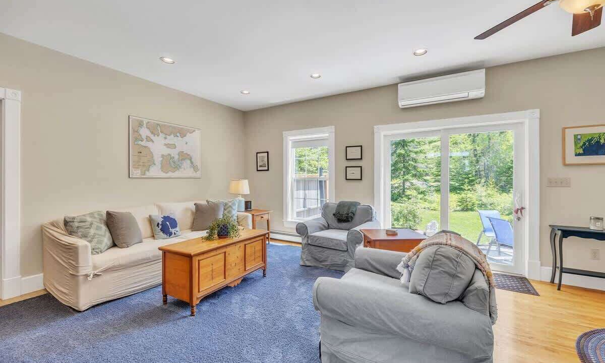 Photo of Livingroom in Bar Harbor