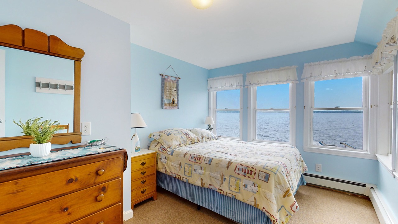 Photo of Bedroom in Winthrop