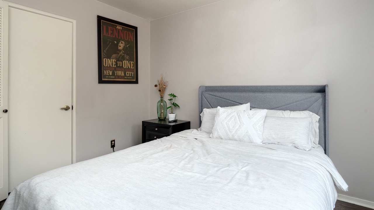 Photo of Bedroom in Castro Valley