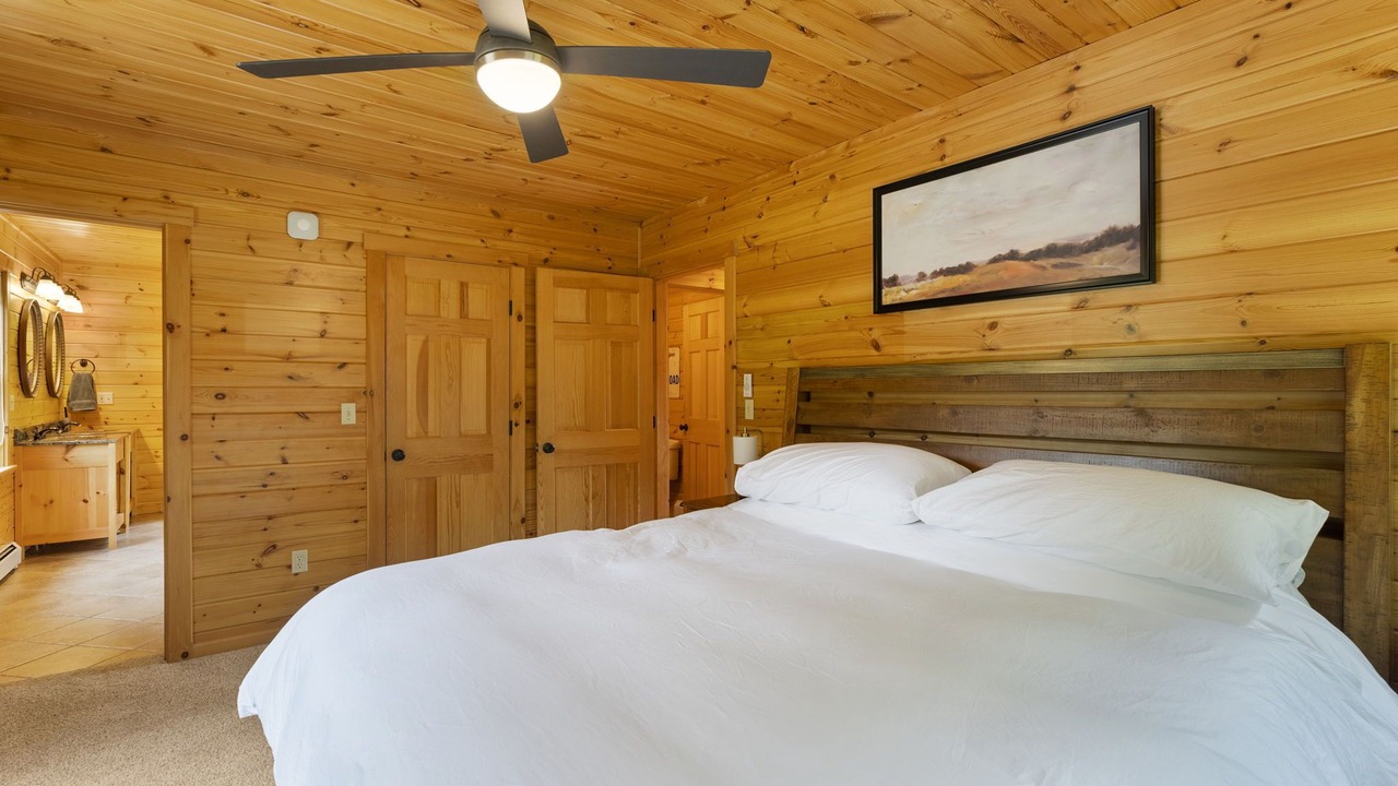 Photo of Bedroom in Greenwood