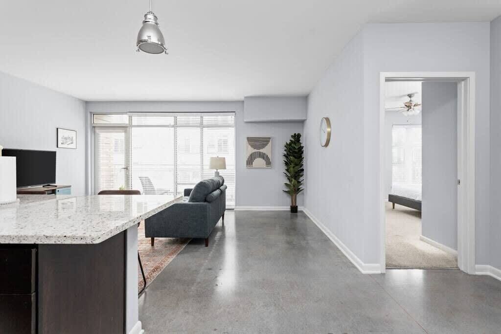Photo of Livingroom in Cole-Noble District