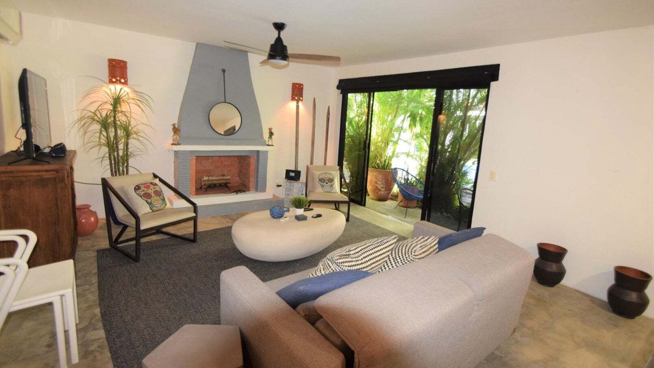 Photo of Livingroom in North Hotel Zone