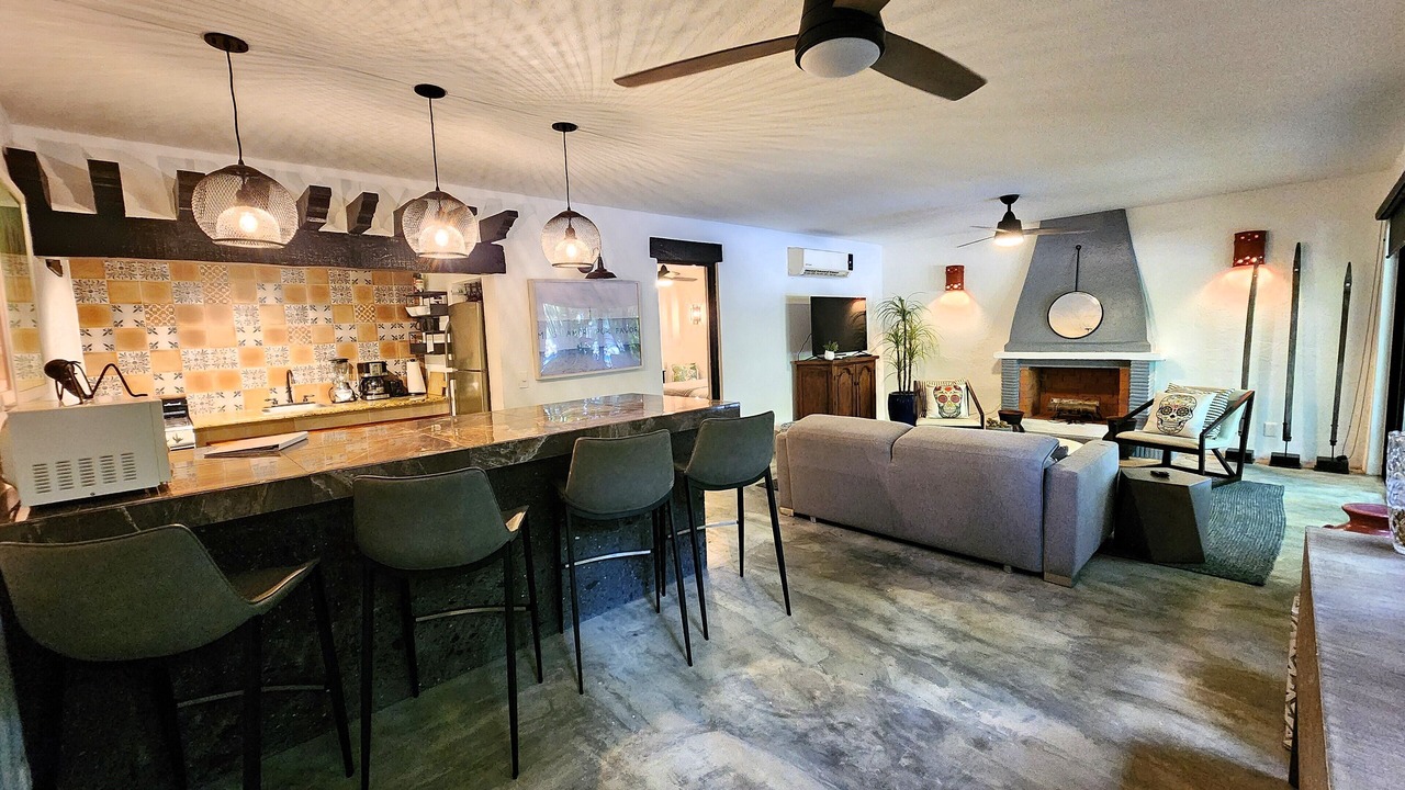 Photo of Livingroom in North Hotel Zone