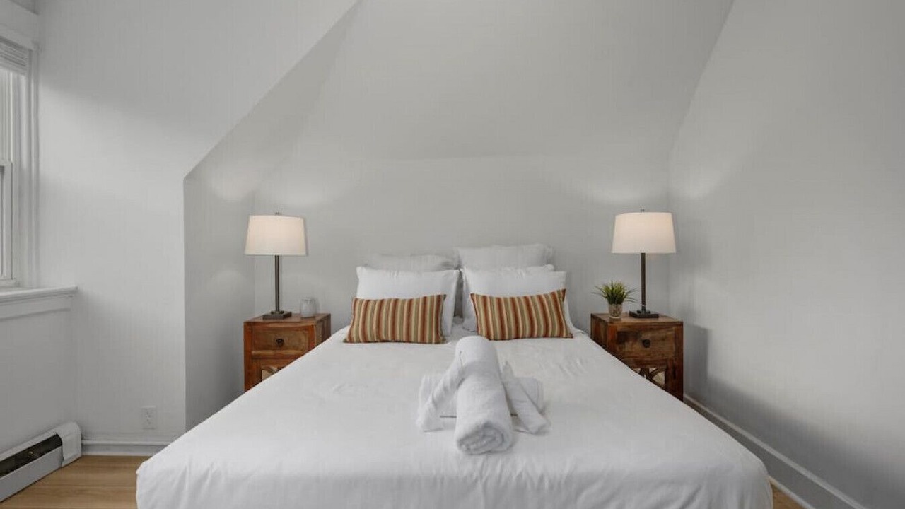 Photo of Bedroom in Mount Auburn