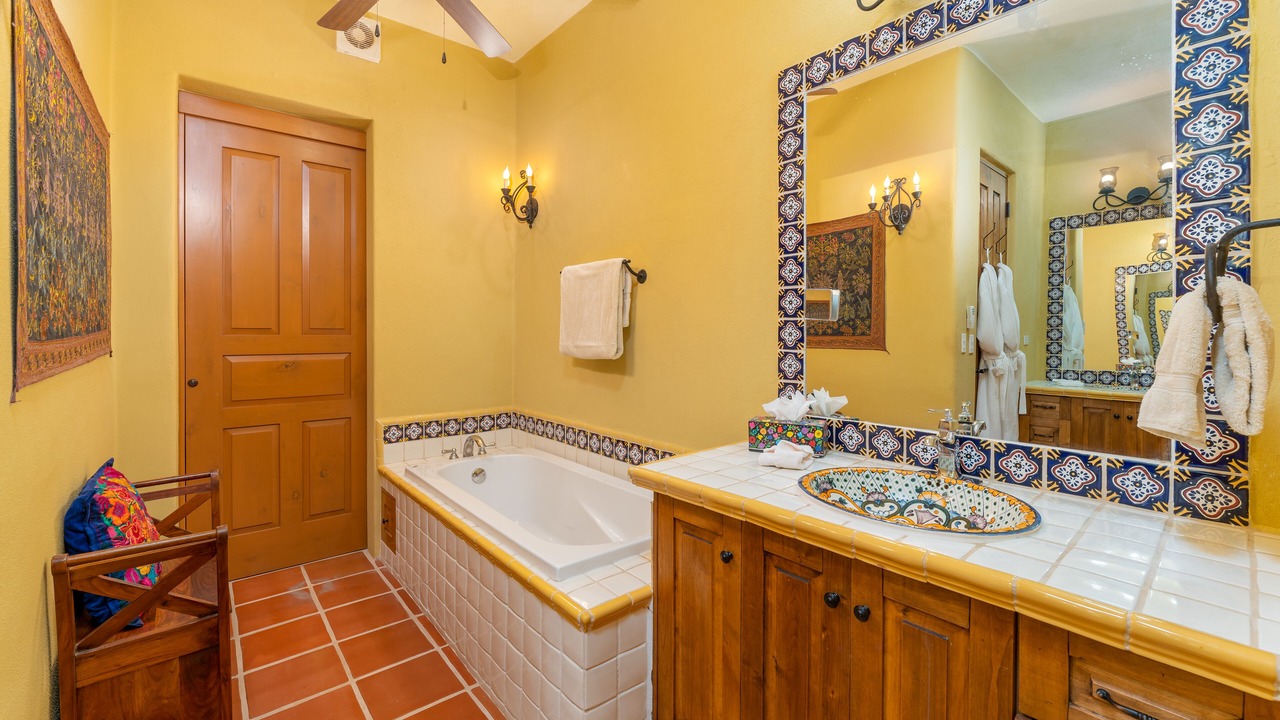 Photo of Bathroom in Nopolo