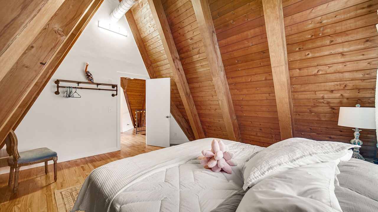 Photo of Bedroom in Culver