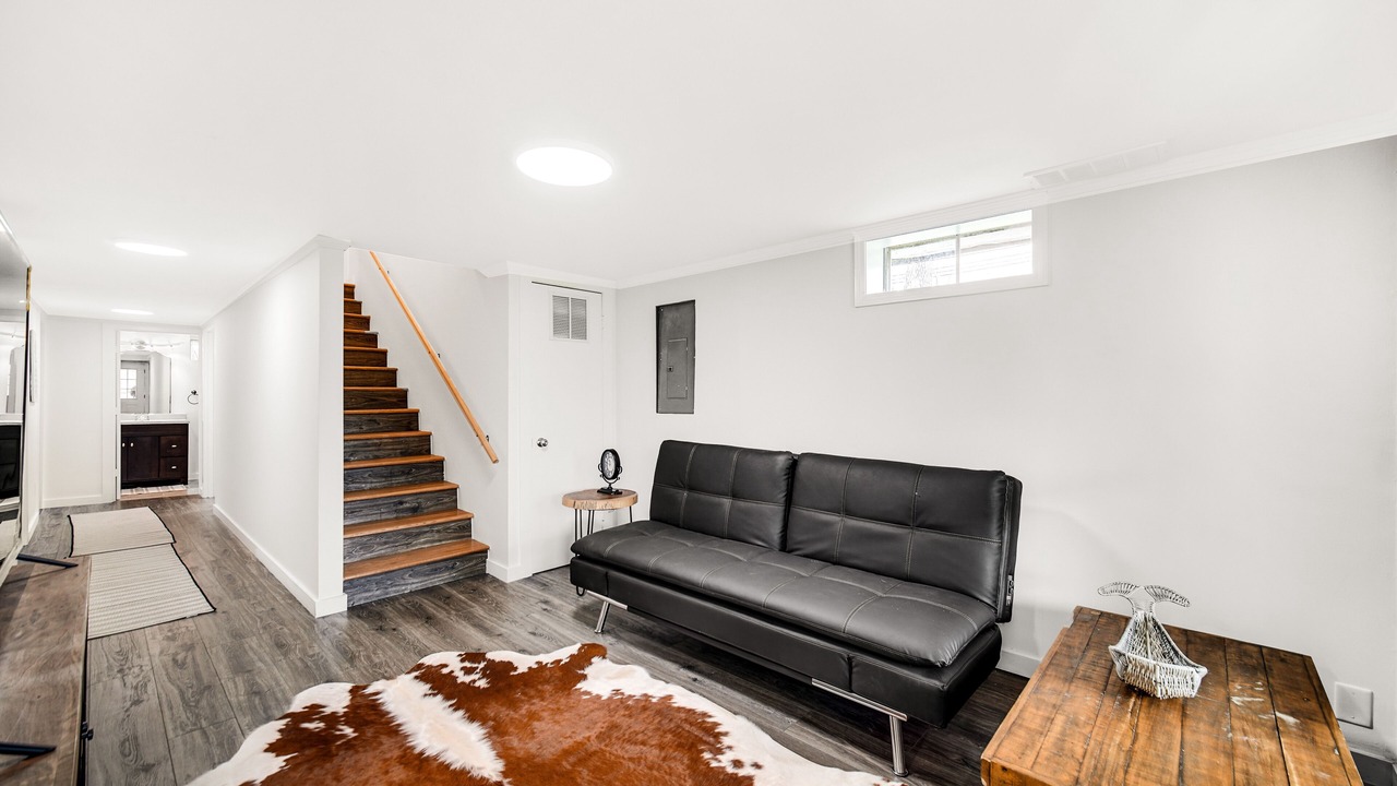 Photo of Livingroom in Culver
