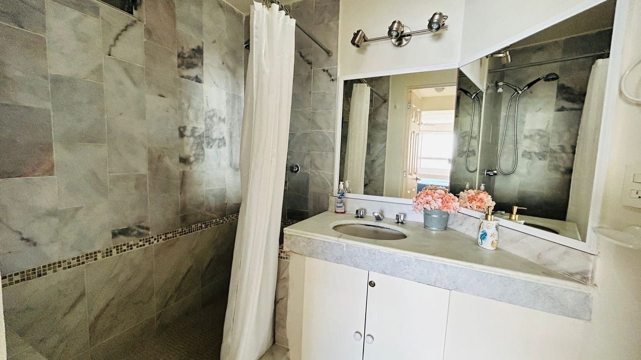 Photo of Bathroom in Quintas del Mar