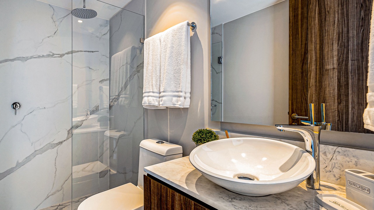 Photo of Bathroom in Flamingos