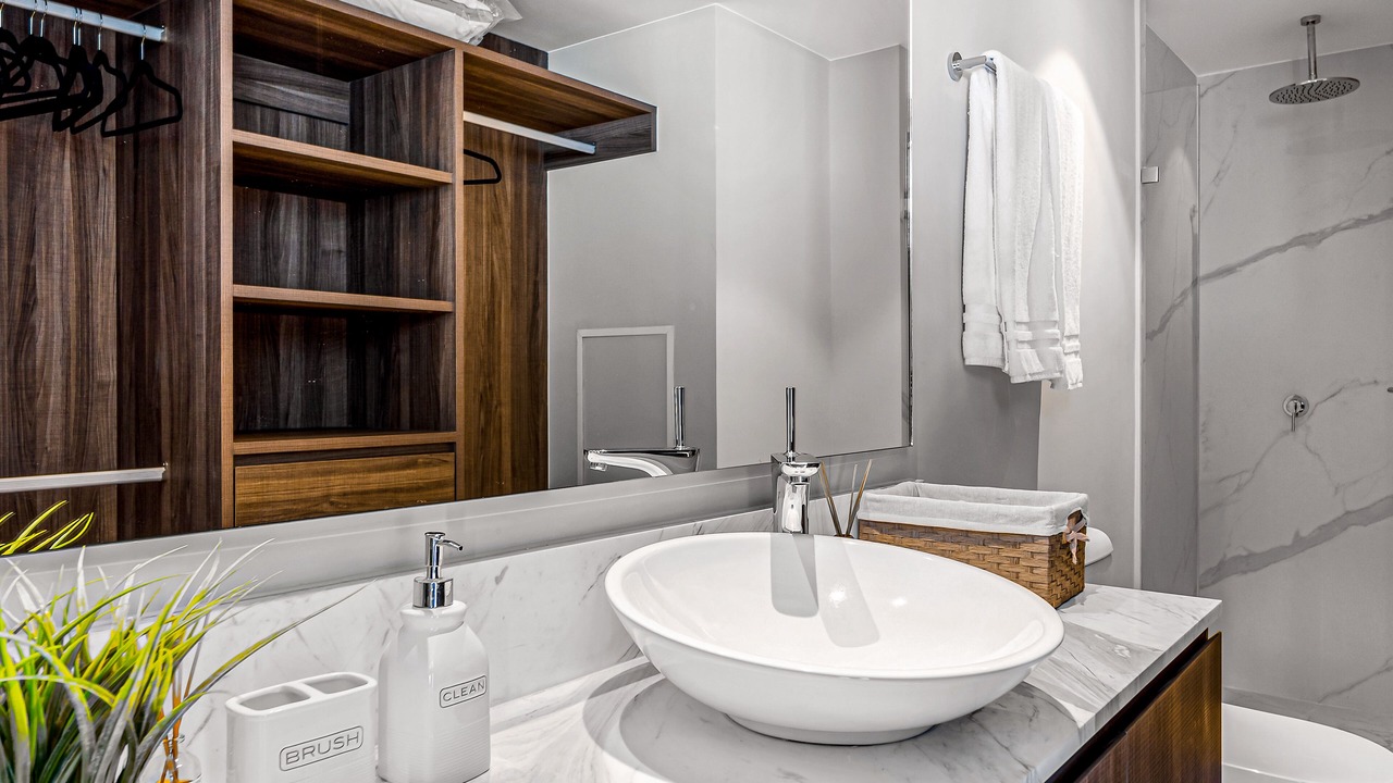 Photo of Bathroom in Flamingos
