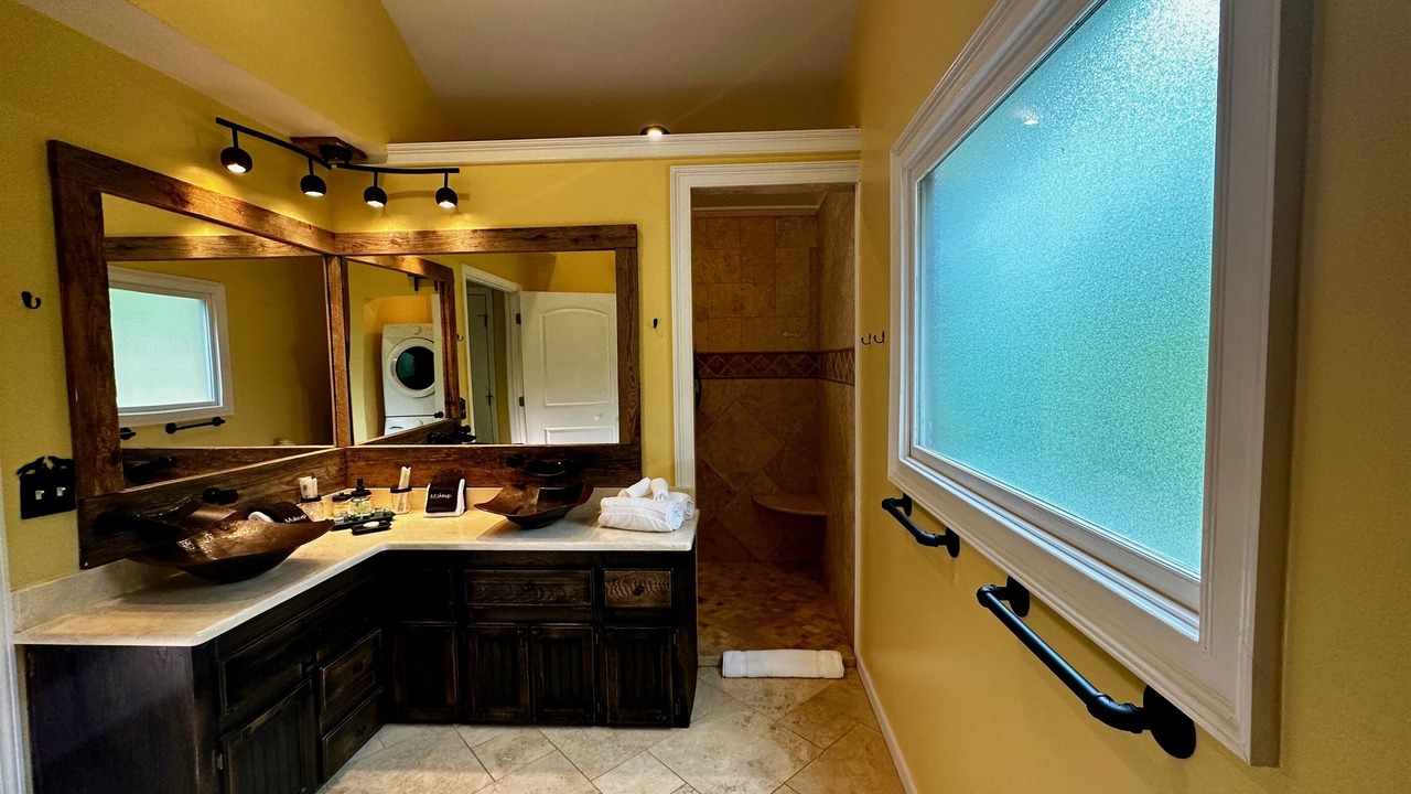 Photo of Bathroom in Mount Berry