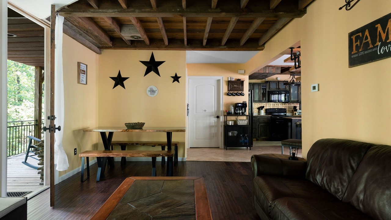 Photo of Livingroom in Mount Berry