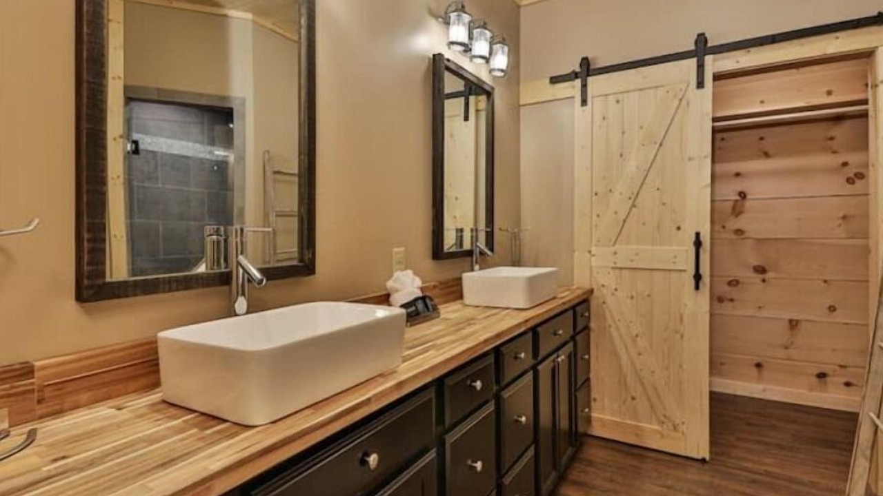 Photo of Bathroom in Eagle Mountain