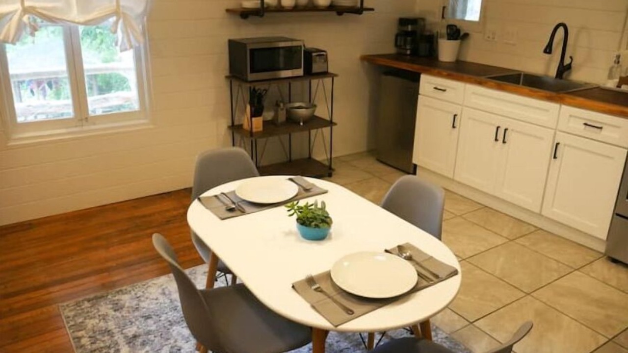 Photo of Kitchen in Laurel Park