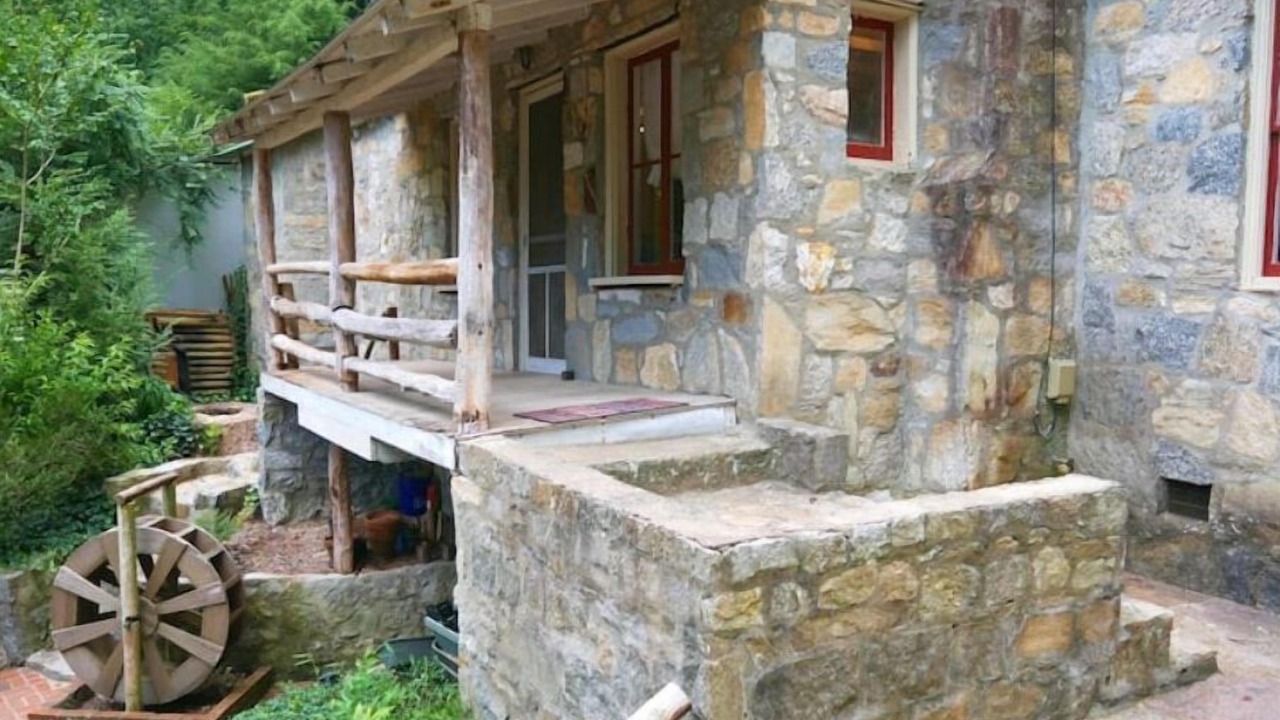 Photo of Patio Balcony in Laurel Park
