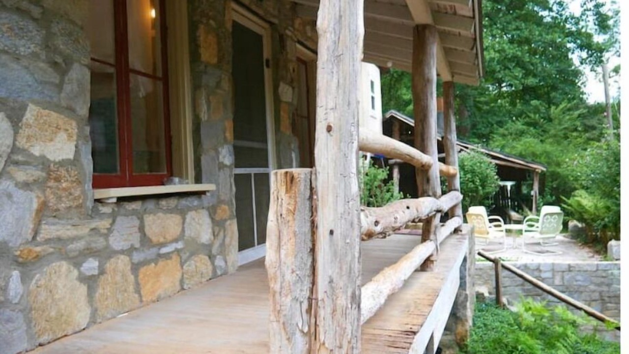 Photo of Outdoor in Laurel Park