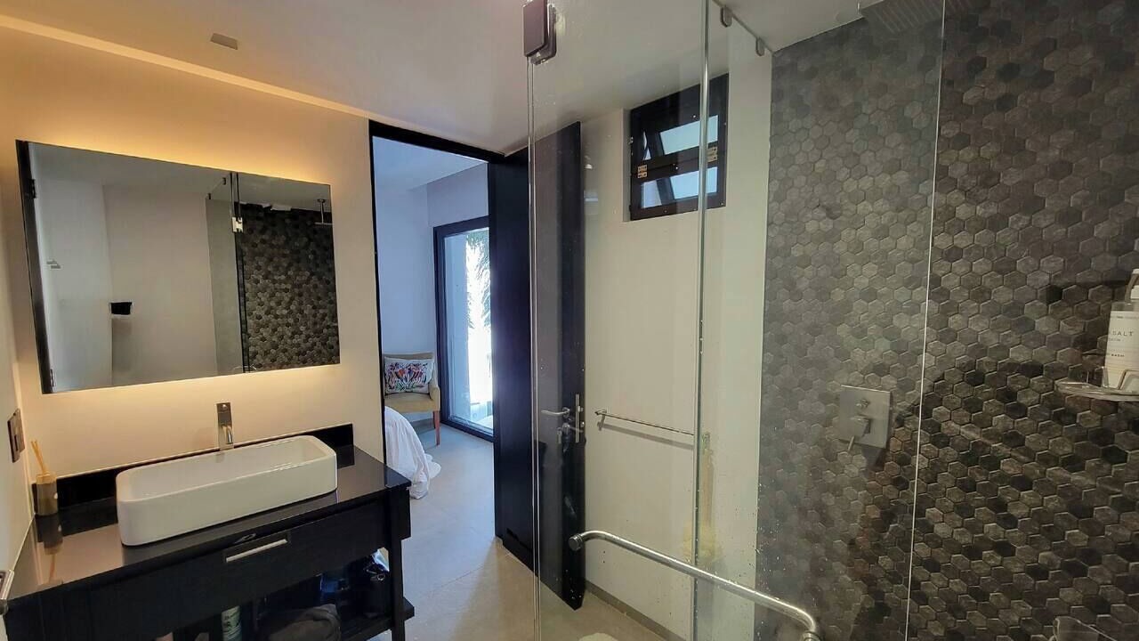 Photo of Bathroom in Romantic Zone