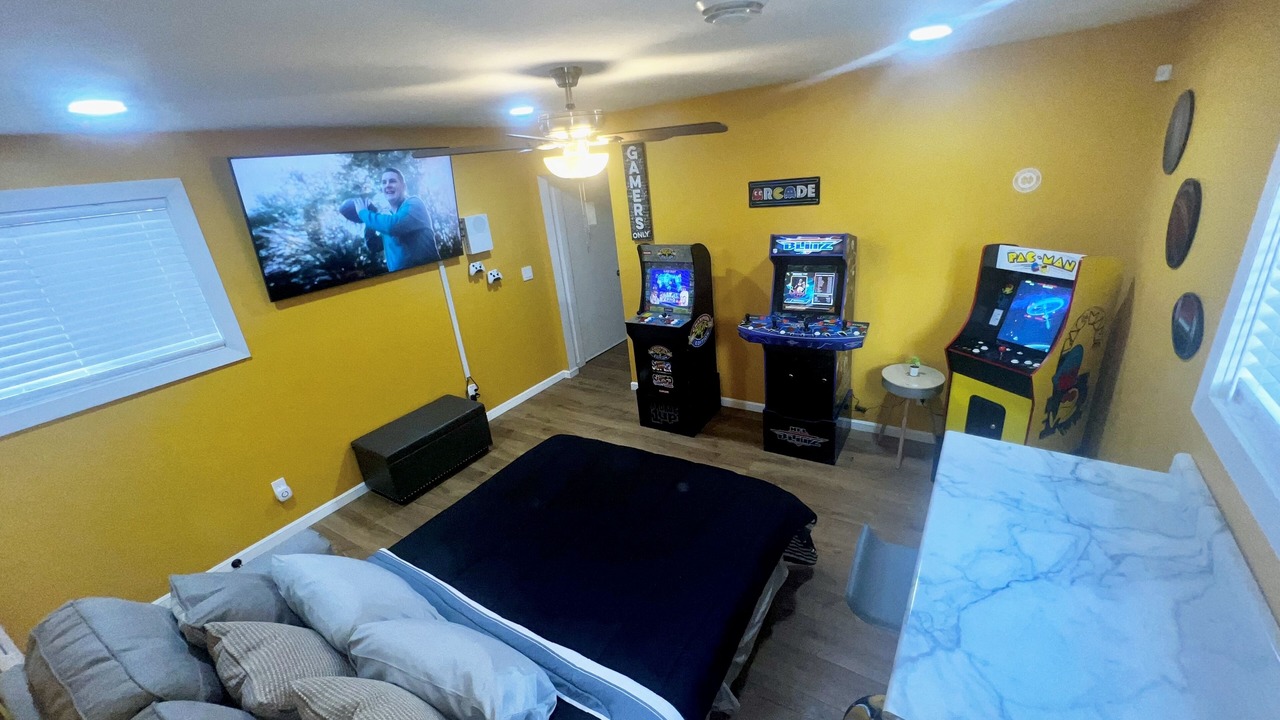 Photo of Bedroom in Wooded Estates