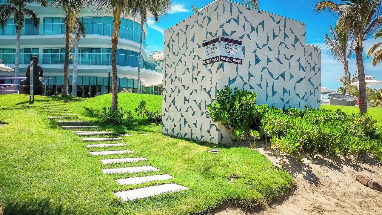 Photo of Outdoor in Flamingos